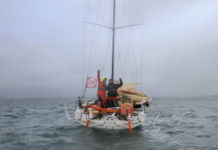 Mini Fastnet. Le 969 POGO FOILER de Tanguy Bouroullec et Guillaume L’Hostis l’emporte devant le 1019 TeamWork après un beau duel
