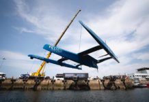 Ultime. Mise à l’eau du Trimaran SVR-LAZARTIGUE de François Gabart