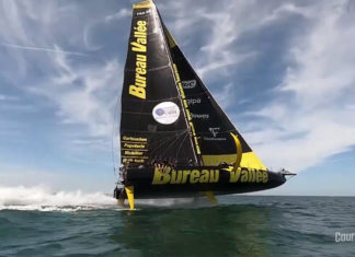 Bureau Vallée, premier IMOCA 100% volant