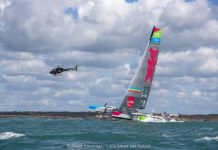 1000 milles des Sables. Armel Tripon hélitreuillé après son chavirage en Ocean Fifty