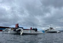 Chavirage. Le trimaran d’Armel Tripon en remorque vers la Bretagne