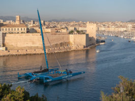 Ultime. Le Trimaran SVR-Lazartigue à Marseille