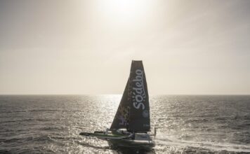 Trophée Jules Verne. Perte du safran central sur Sodebo qui abandonne sa tentative !