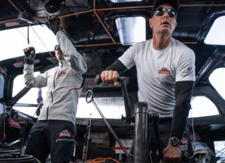 Guyader Bermudes 1000 Race. Charal en tête