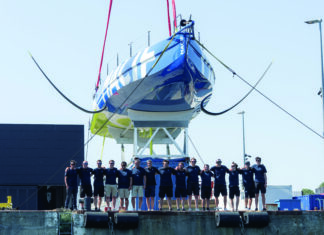 Vendée Globe. Mise à l’eau de l’Imoca Macif de Charlie Dalin