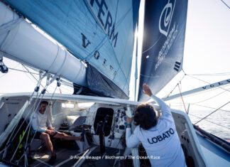 Transat Jacques Vabre. Voile déchirée sur Biotherm et MACSF, du vent fort, intense à naviguer !