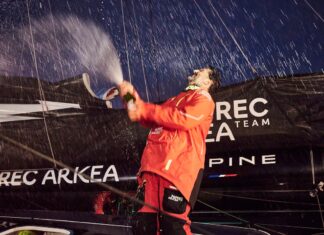 Retour à la Base. Victoire de Yoann Richomme sur Paprec Arkea