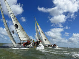 Ocean Globe Race. Départ dernière étape, un équipier de Pen Duick VI tombe à la mer