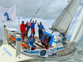 Ocean Globe Race. Arrivée de Triana sur le podium