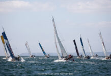 Mini Fastnet. Alexandre Demange et Benoît Mariette en proto, Margaux Chanceaulme et Quentin Mocudet en Série