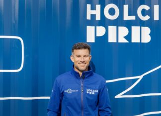 Vendée Globe. Sébastien Col, Team Manager du Team Holcim-PRB