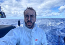 Vendée Globe. Louis Burton ne lâche rien et répare son bateau !