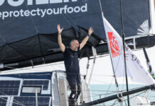 Vendée Globe. Arrivée de Fabrice Amedeo, 32e