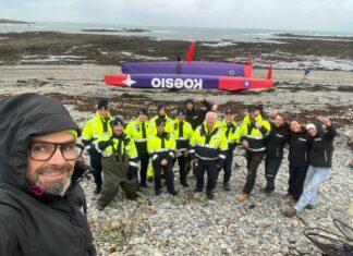 Transat Café l’Or. L’Ocean Fifty Koesio échoué à Guernesey récupéré