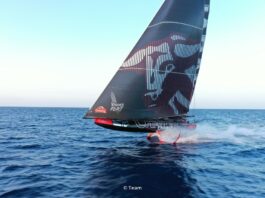 Transat Café l’Or. Beyou-Lagravière mènent la flotte en Imoca