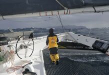 Trophée Jules Verne. The Famous Project CIC a perdu sa grand voile !