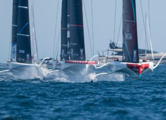 America’s Cup. L’équipe jeune italienne et les néo-zélandais bien partis pour aller en finale