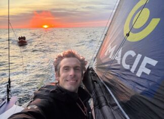Pôle Finistère Course au Large : « C’est un immense marin qui s’en va, un ami qui nous quitte… »