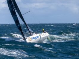 Solitaire. Tom Dolan impose son rythme, de nombreux abandons