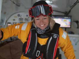 Ultim. Alexia Barrier au départ de la Route du Rhum sur l’Ultim Idec Sport